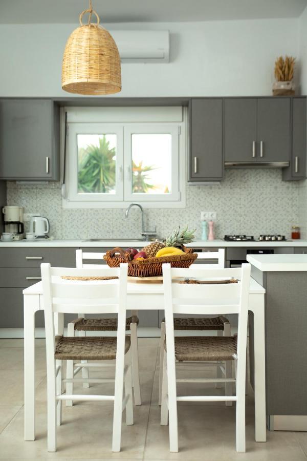 Chic & Spacious House In Rodia Heraklion Extérieur photo